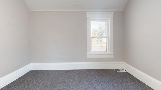 Photo - 1072 Wooster Rd W Unit 1072 Wooster Rd W - 2