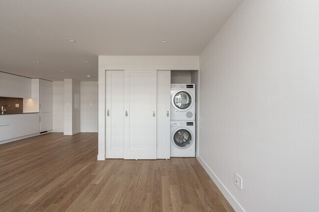 Photo - 150 The Donway W Unit 308