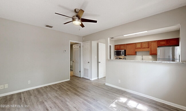 Photo - 5404 101st St Apartment Unit 2