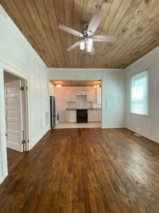 Photo - 634 Rutledge Ave