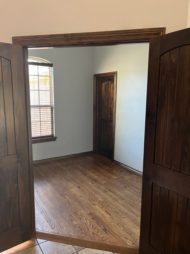 Photo - 11909 Whitney Way House