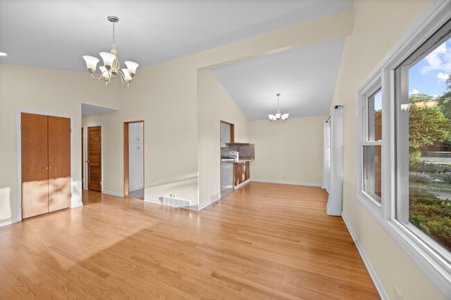 Photo - 9752 Tripp Ave