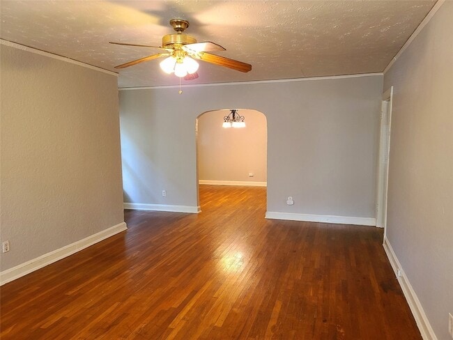Photo - 5707 Ross Ave