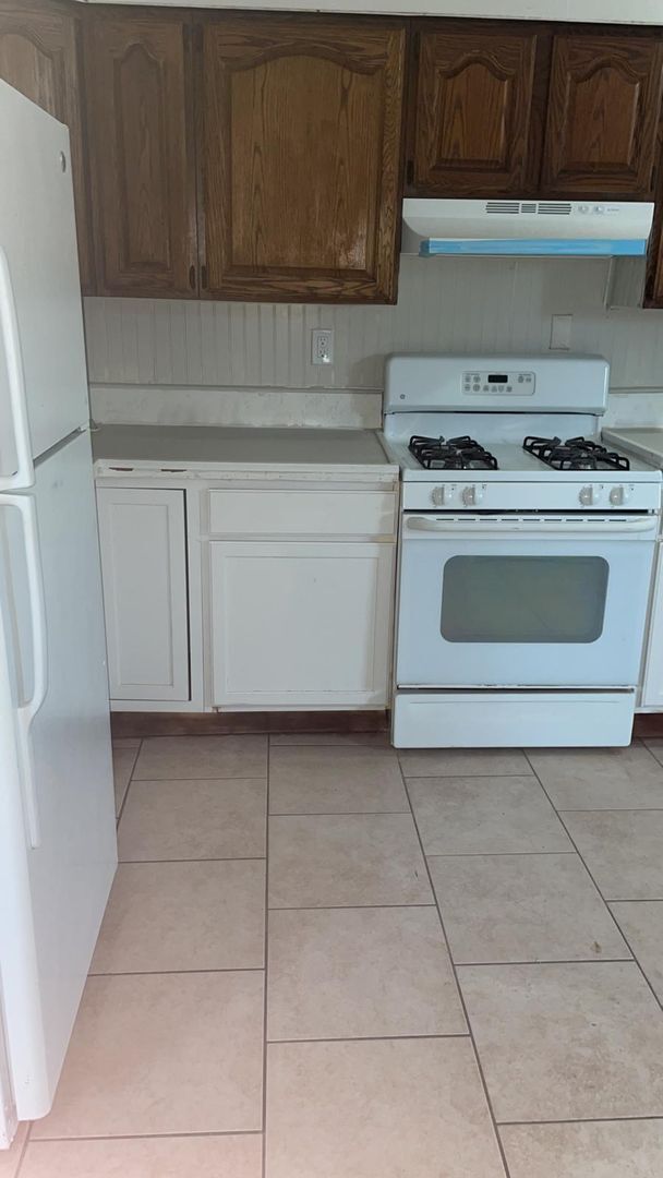 Photo - 4 bedroom - Garage- Section 8 Accepted.