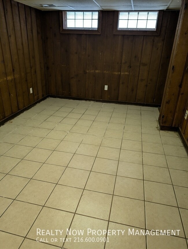 Photo - 13604 Oak Park Blvd