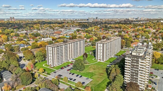 Photo - Cassandra Towers