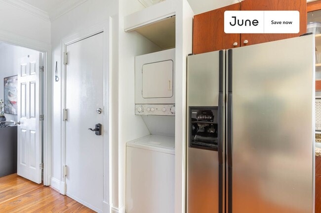 Photo - 1835 Mintwood Pl Unidad 3