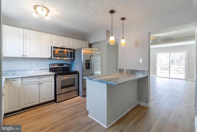Photo - 37 Wyegate Ct