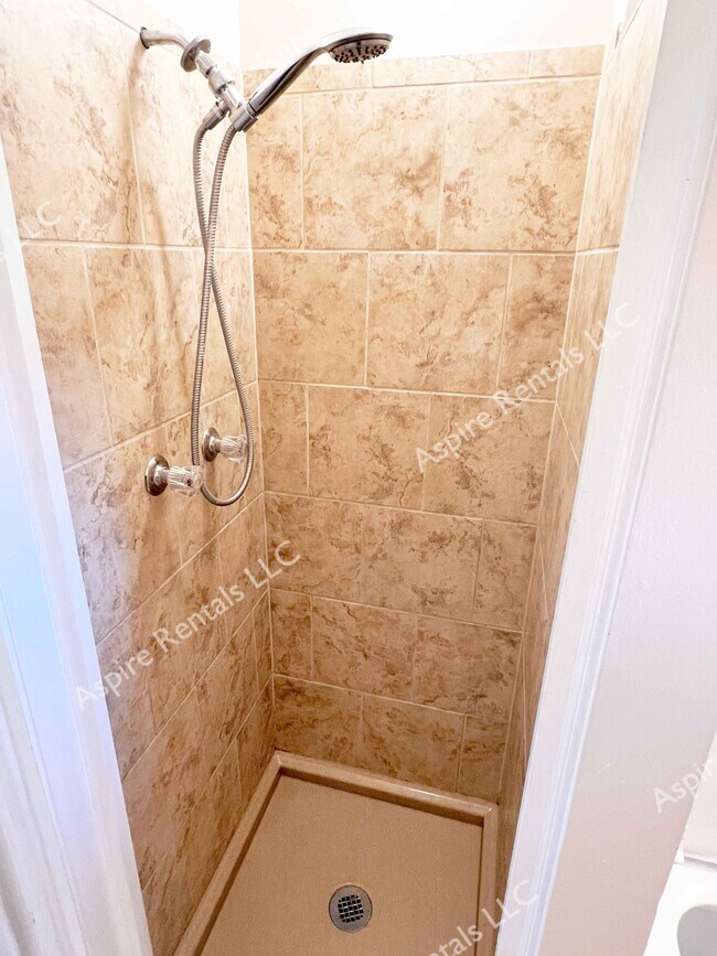 Photo - 214 W Worley St