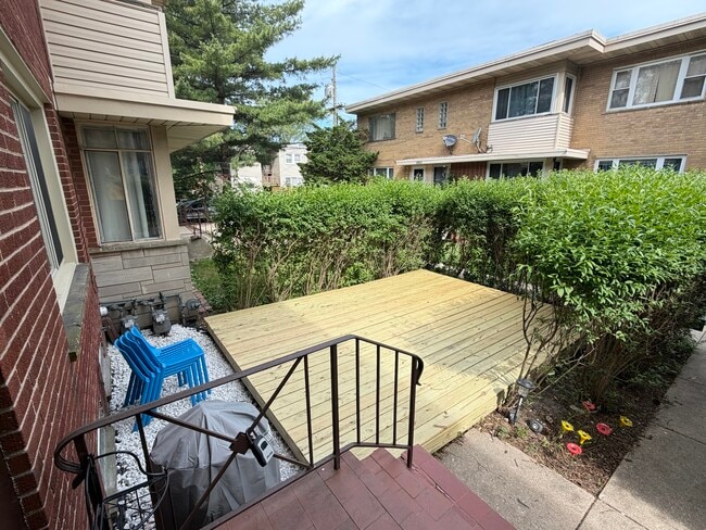 Photo - 8944 Skokie Blvd