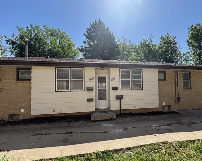 Building Photo - 5313 Leighton Ave Unit #B Rental