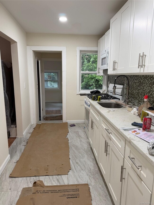 Photo - 30-21 37th St