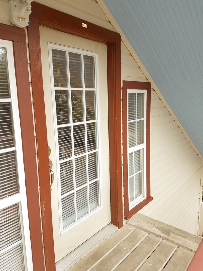 Photo - 411 W South St Unit Apartment A