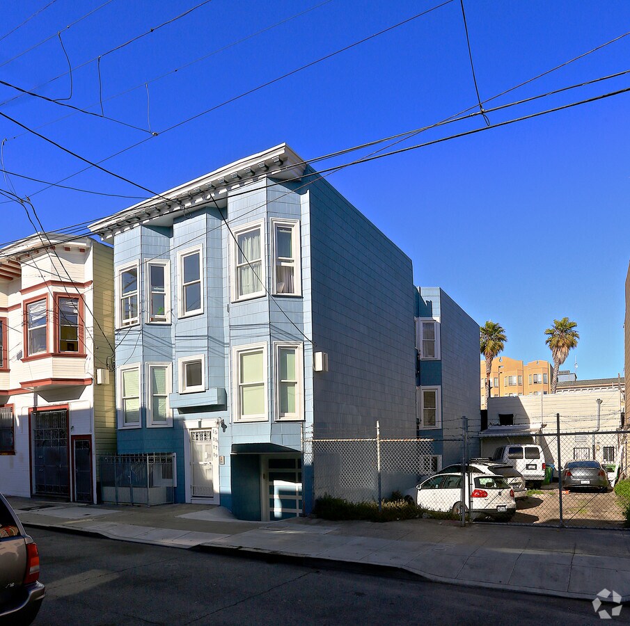 Photo - 4-unit MF Apartments