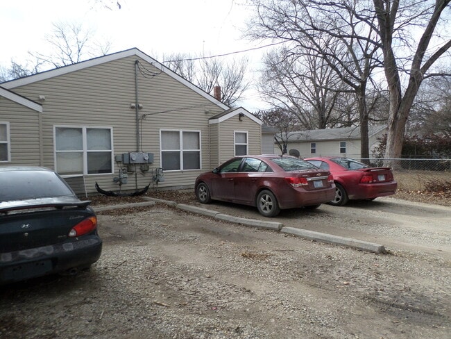 Photo - 4 bed AND 4 bath unit!