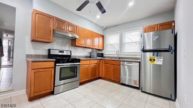 Photo - 19 Mechanic St Unit Apt