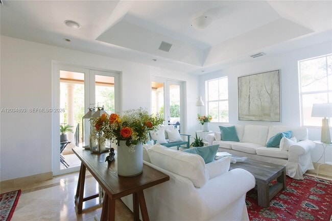 Photo - 335 W Enid Dr