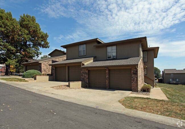 Willow Creek Apartments For Rent in Kansas City, MO