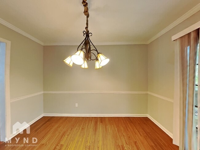 Photo - 532 Windy Ln