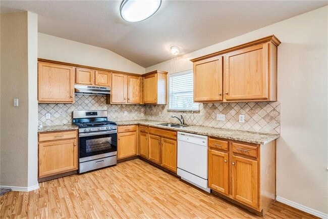 Photo - 1307 Dillon Lake Bend