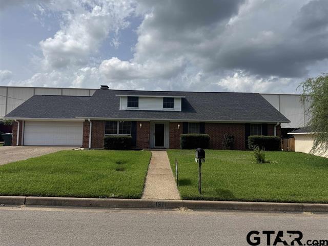Building Photo - 1311 Larkspur Ln