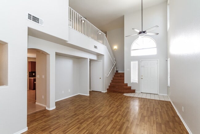 Photo - 4701 Cliff Breeze Dr