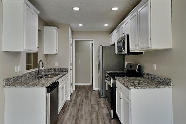 Photo - 705 Beranda Cir