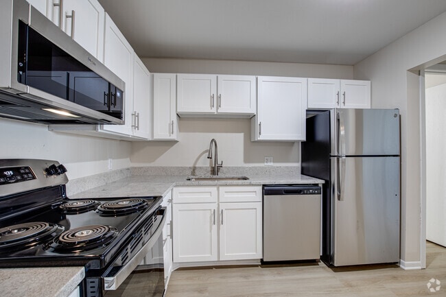 2BR, 2BA