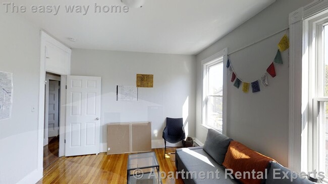 Photo - 147 Columbia St Unit #3L