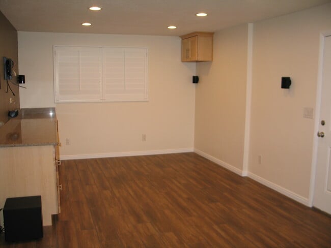 Photo - 5700 S 900 E Unidad #3