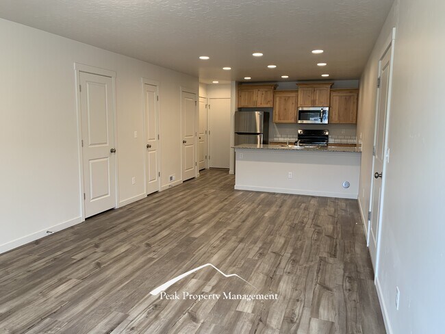 Photo - 424 W Orchard Ave Unit 2