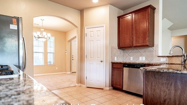 Photo - 2301 Giddens Dr