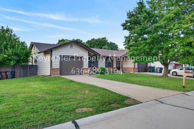 Photo - Spacious 2-Bedroom Duplex with Finished Walkout Lower Level