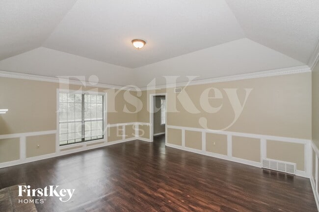Photo - 7161 Oak Chase Ln