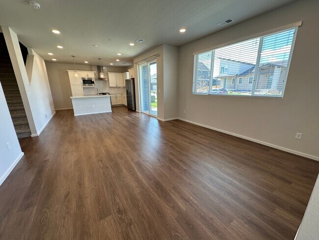 Photo - 4888 Denys Dr.