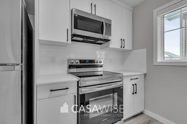 Photo - 6046 Naden Landing NW Unit GS