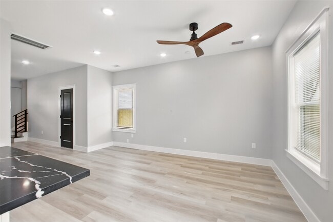 Photo - 4719 Mallow St