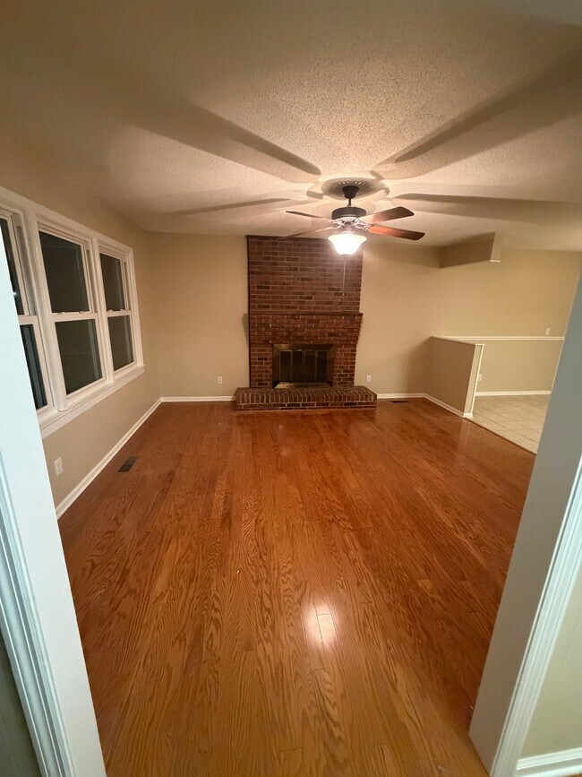 Photo - 280 Currituck Rd