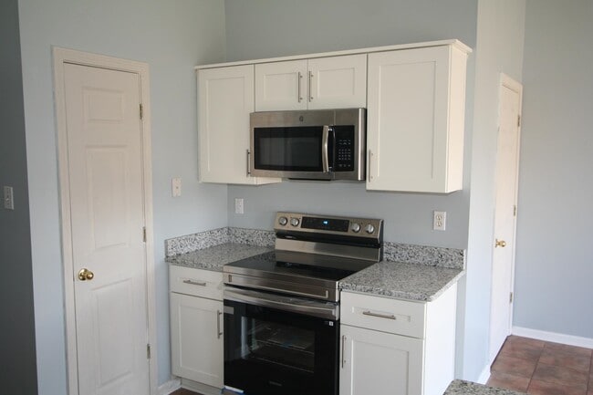 Photo - 5707 Antler Trail