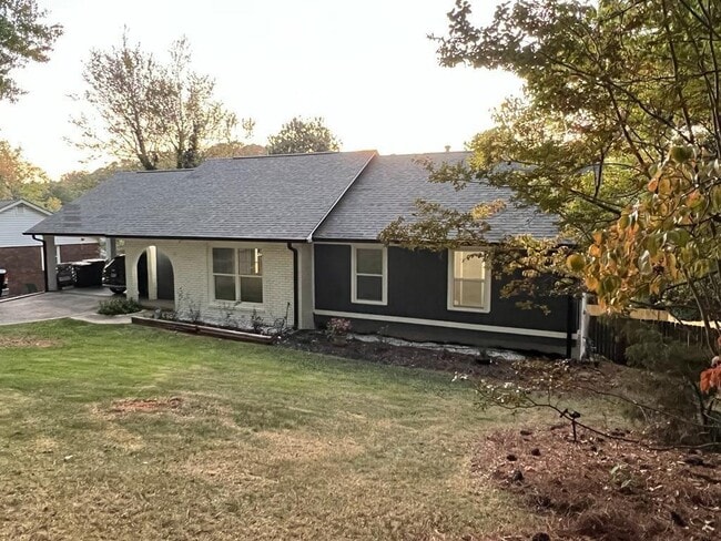 Photo - 2941 Rock Bridge Rd NE