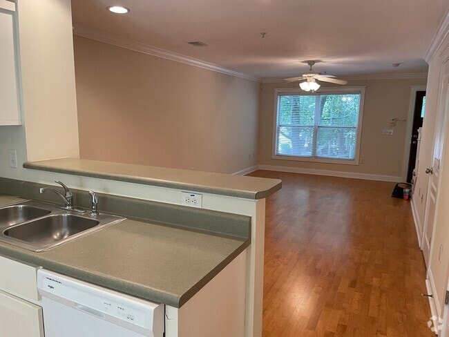 Building Photo - 490 Barnett Shoals Rd Rental