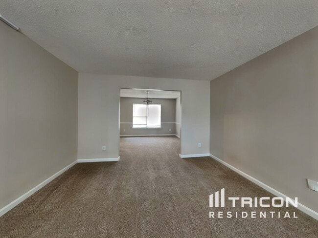 Photo - 4348 Persian Ct SW