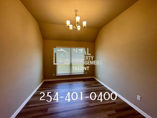 Photo - DEAL ALERT!!! 3 Bedroom, 2 Bathroom Home f...