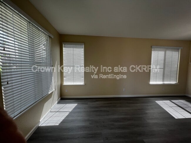 Photo - 1140 Dominique Dr