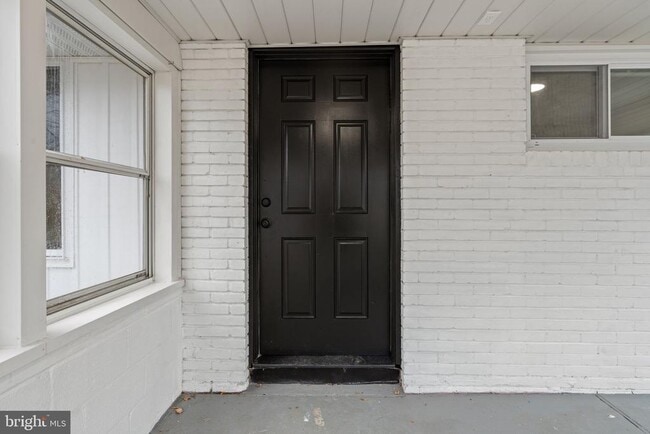 Building Photo - 64 Vividleaf Ln