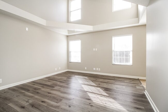 Photo - 5049 Cornelius Dr