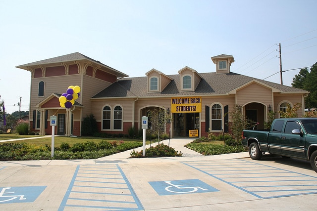 Photo - Vista Place Student Apartments