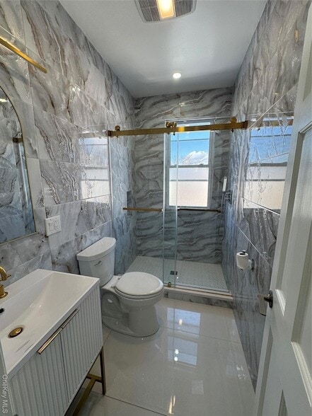 Photo - 88-36 77th St