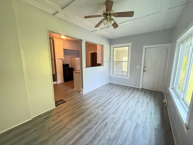 2120 Lansing Ave Unidad #3