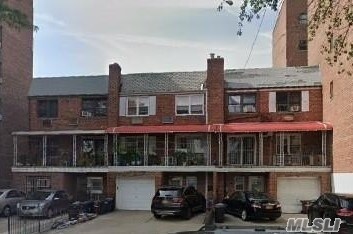 Photo - 147-17 Sanford Ave Casa